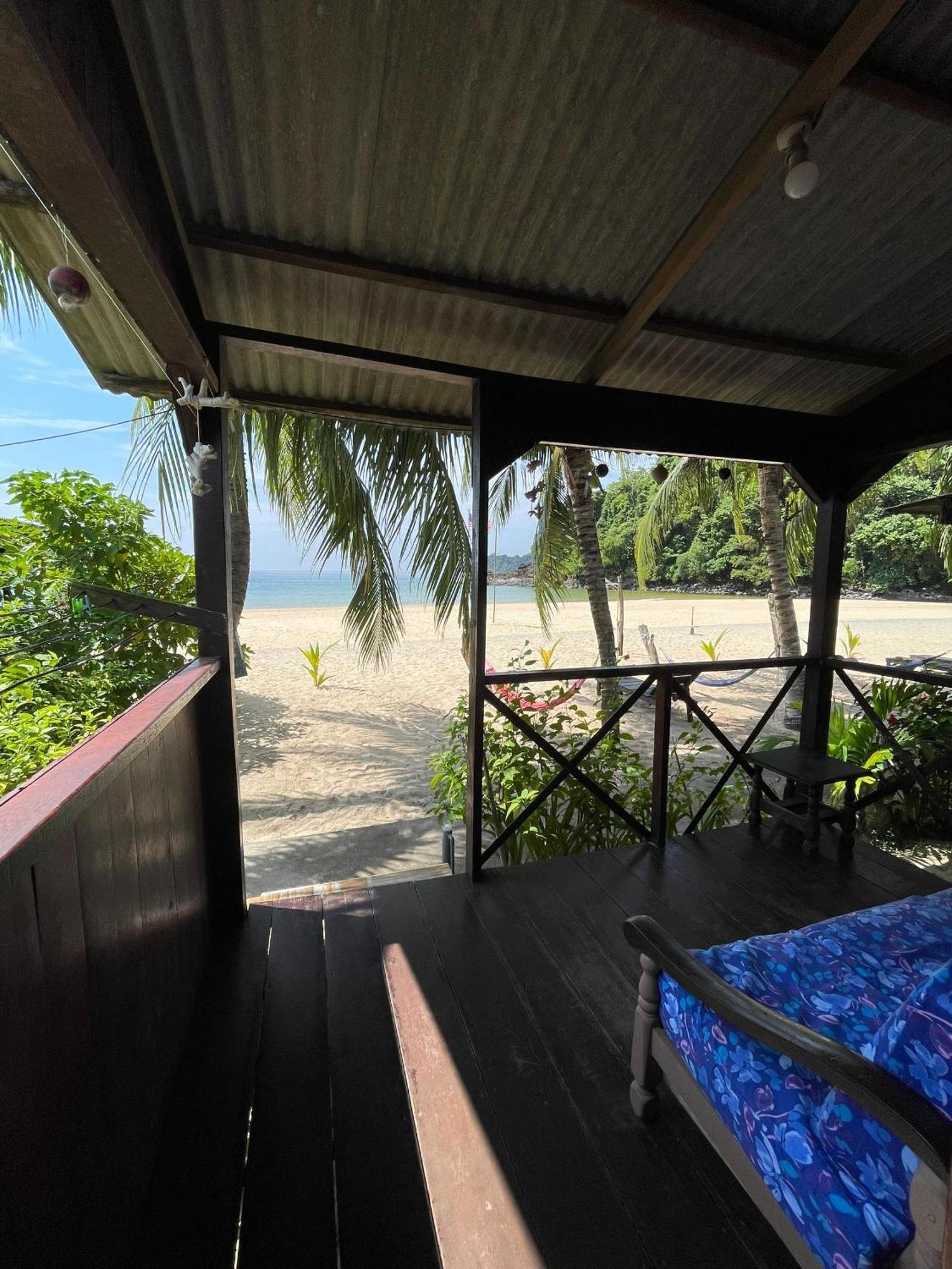 Отель Bushman Tioman Kampong Juara Экстерьер фото